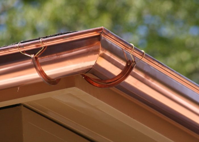 grondaie e scossaline